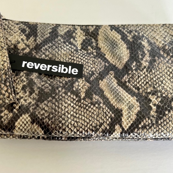 NWT Snakeskin Reversible Faux Leather Clutch Bag - Picture 3 of 6